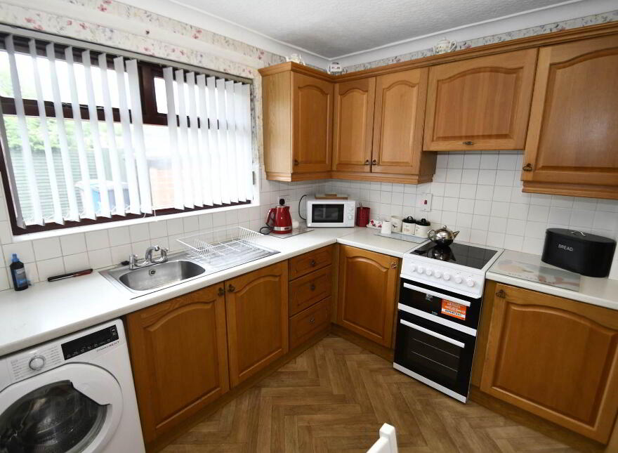 27 Ladybrook Crescent, Belfast, BT11 9ES