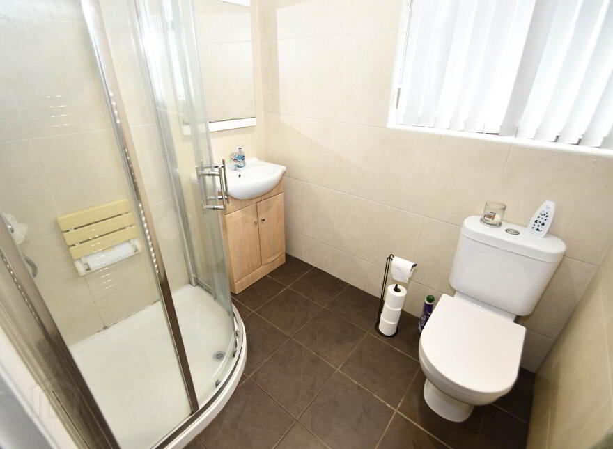 27 Ladybrook Crescent, Belfast, BT11 9ES
