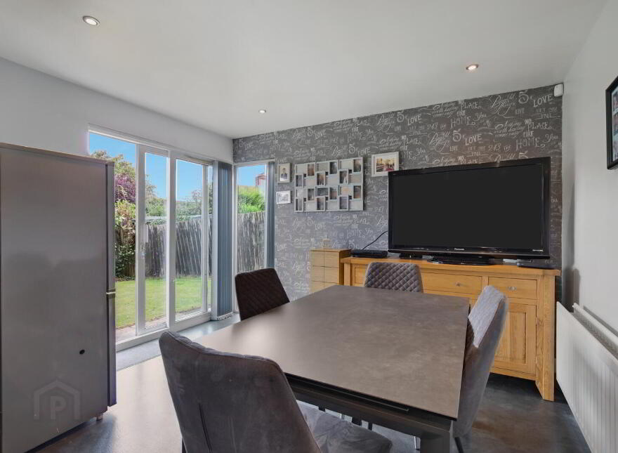 37 Rogan Wood, Newtownabbey, BT36 4BG