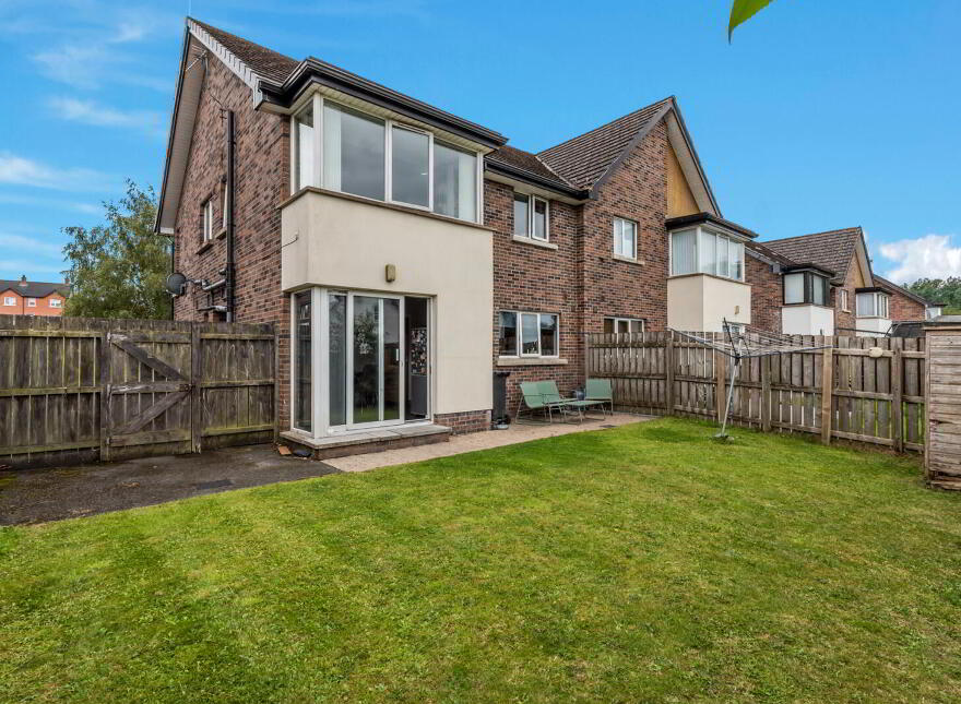 37 Rogan Wood, Newtownabbey, BT36 4BG