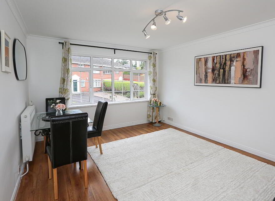 36b Dundonald Heights, Belfast, BT16 1LX