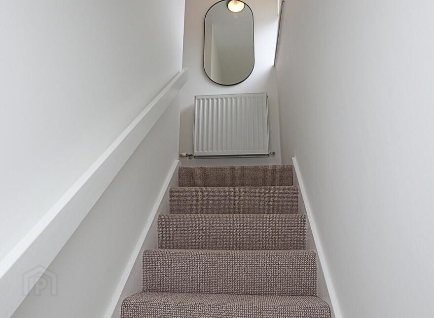 36b Dundonald Heights, Belfast, BT16 1LX
