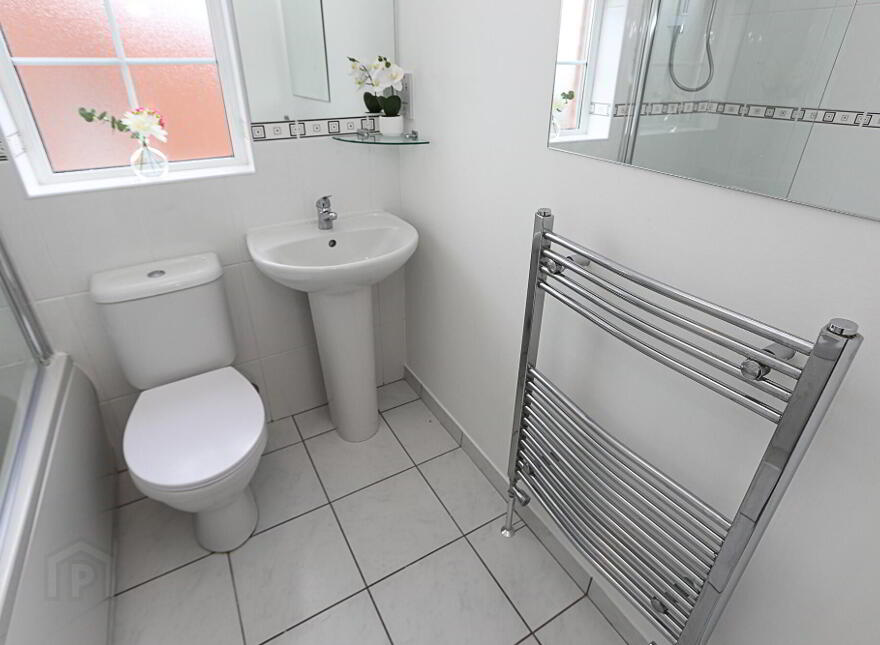 36b Dundonald Heights, Belfast, BT16 1LX