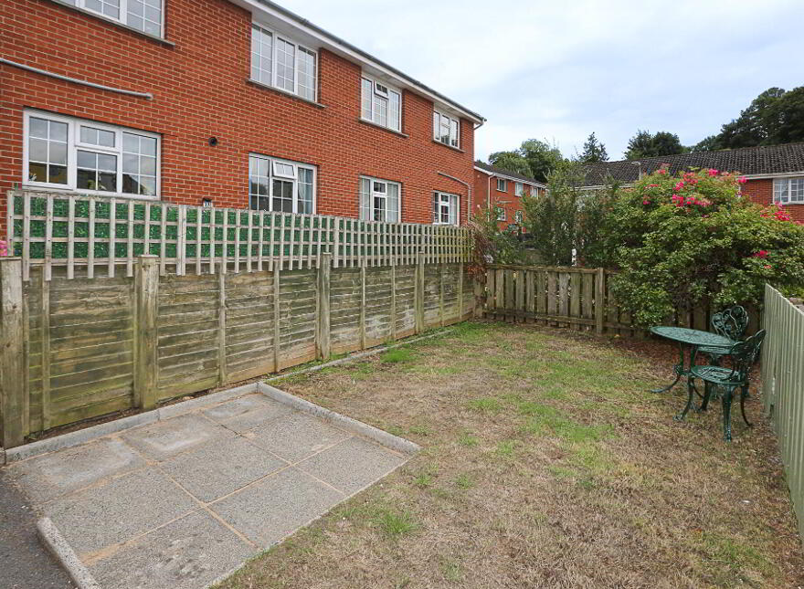 36b Dundonald Heights, Belfast, BT16 1LX