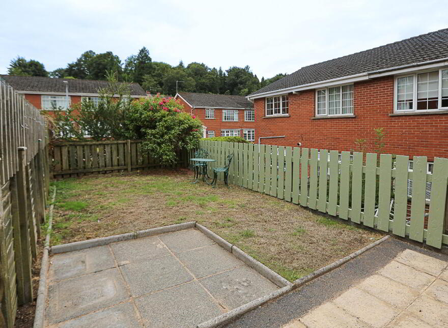 36b Dundonald Heights, Belfast, BT16 1LX