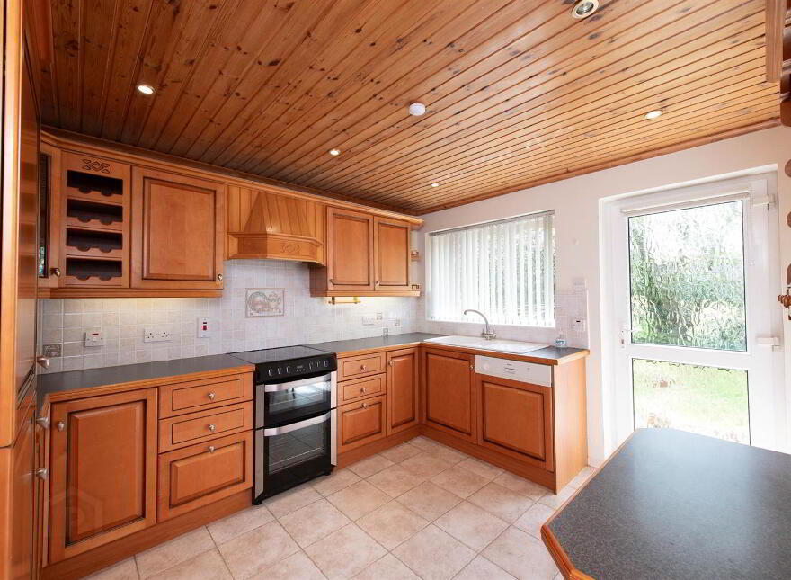 94 Kinedale Park, Ballynahinch, BT24 8YS