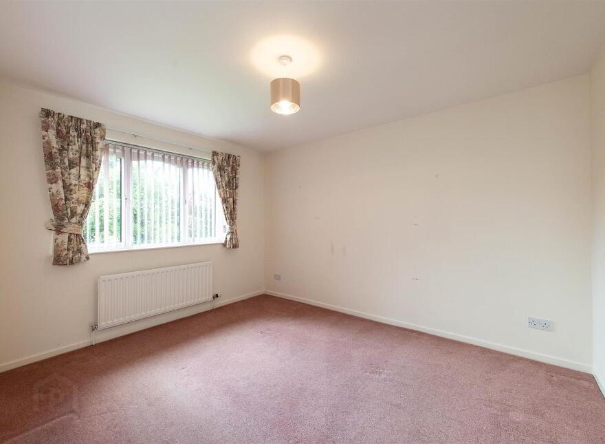 94 Kinedale Park, Ballynahinch, BT24 8YS
