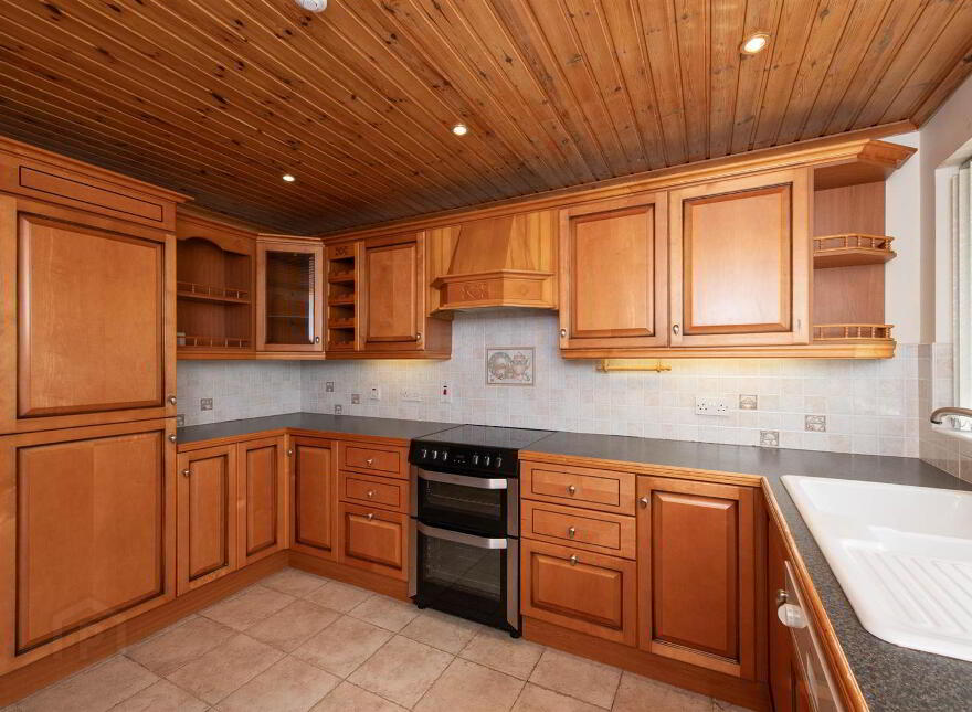 94 Kinedale Park, Ballynahinch, BT24 8YS