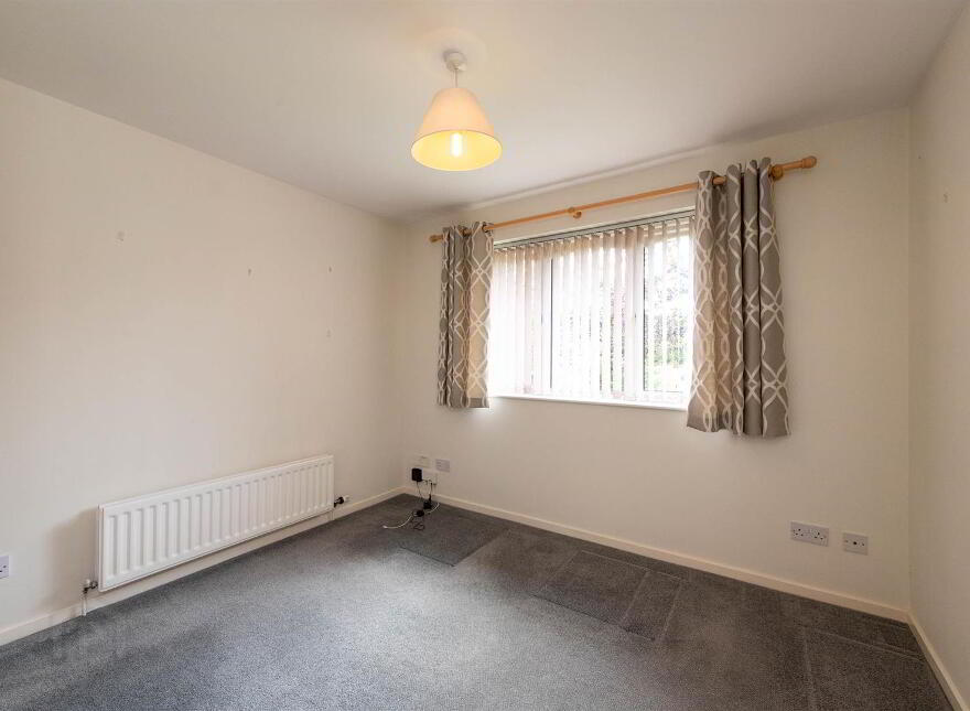 94 Kinedale Park, Ballynahinch, BT24 8YS