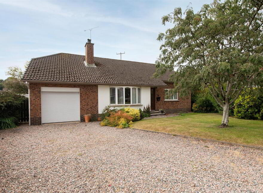 94 Kinedale Park, Ballynahinch, BT24 8YS