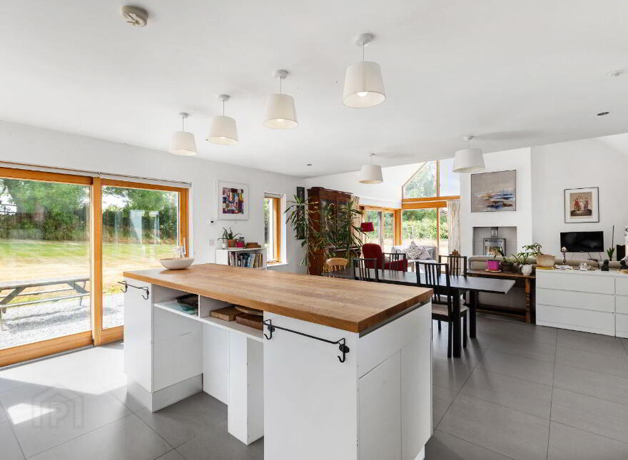 Varenne, Blackberry Lane, Delgany, A63V342
