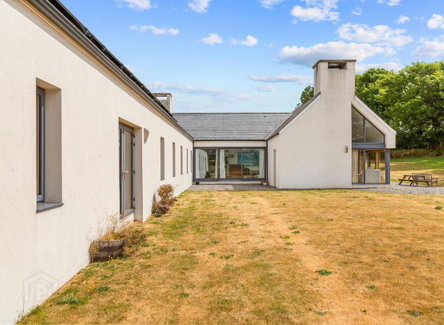 Varenne, Blackberry Lane, Delgany, A63V342