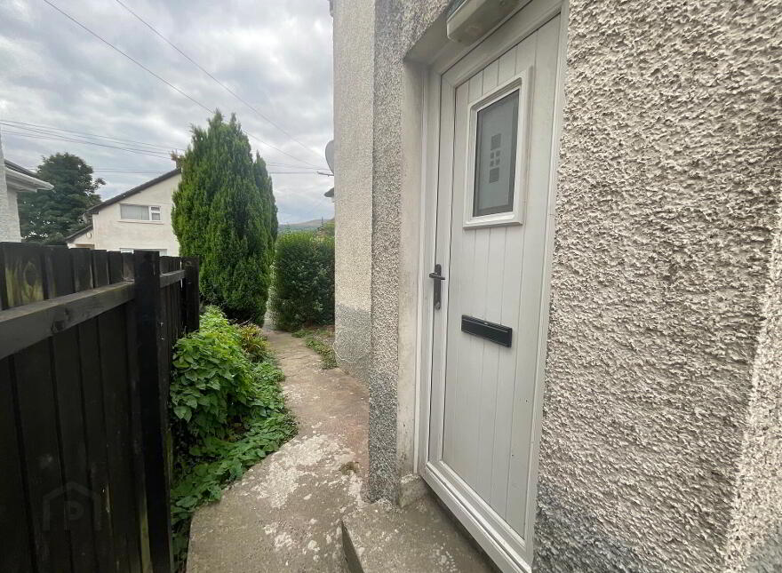 11 Hoylake Park, Belfast, BT14 6PR photo