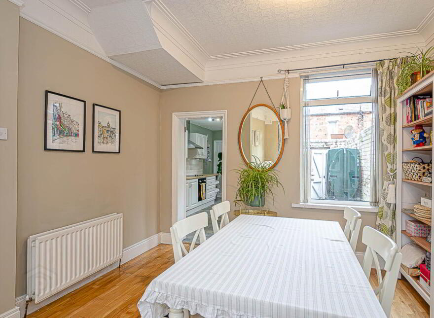 212 Ravenhill Avenue, Belfast, BT6 8LL