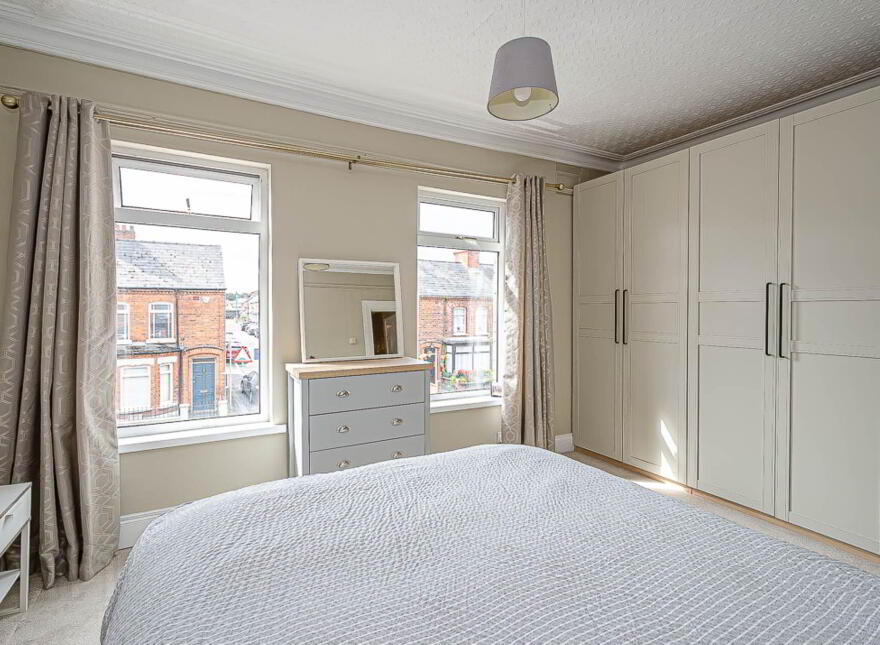 212 Ravenhill Avenue, Belfast, BT6 8LL