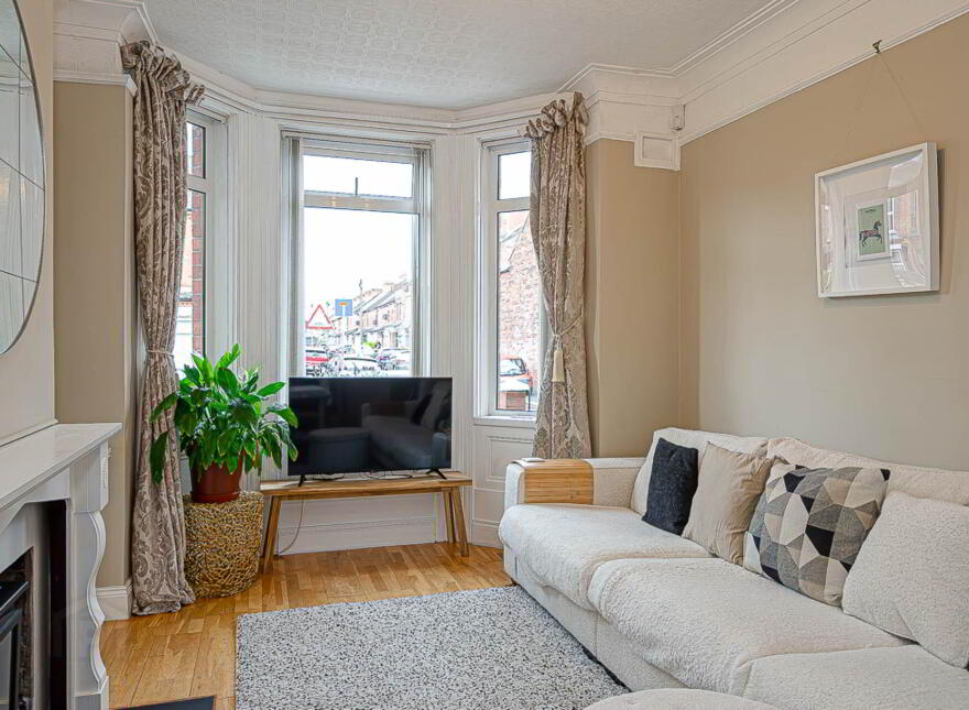 212 Ravenhill Avenue, Belfast, BT6 8LL