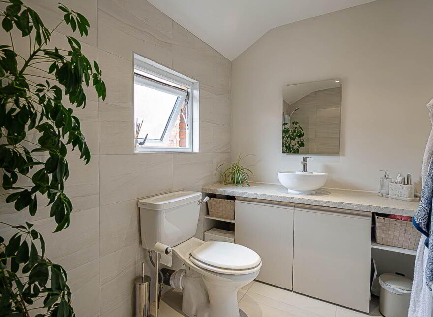 212 Ravenhill Avenue, Belfast, BT6 8LL