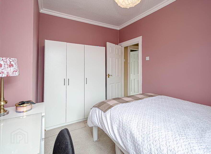 212 Ravenhill Avenue, Belfast, BT6 8LL