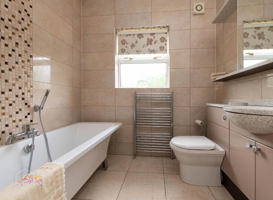 63 Oakwood Avenue, Carryduff, Belfast, BT8 8SW