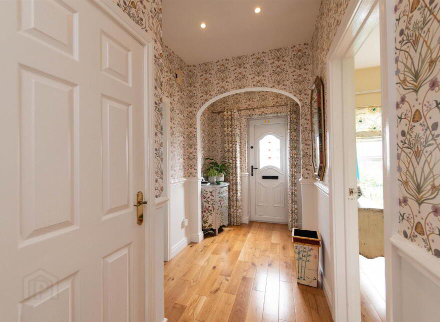 63 Oakwood Avenue, Carryduff, Belfast, BT8 8SW