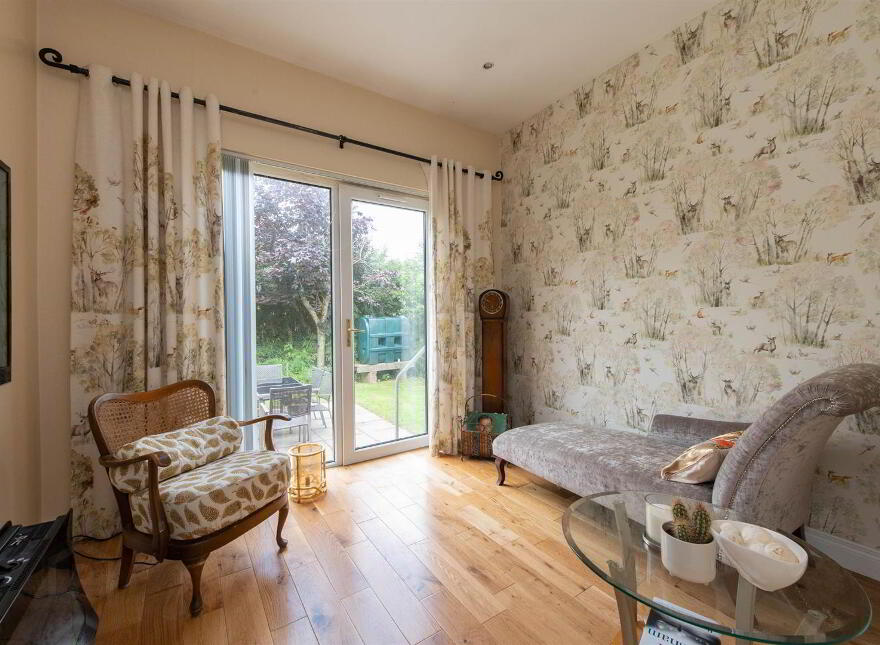 63 Oakwood Avenue, Carryduff, Belfast, BT8 8SW