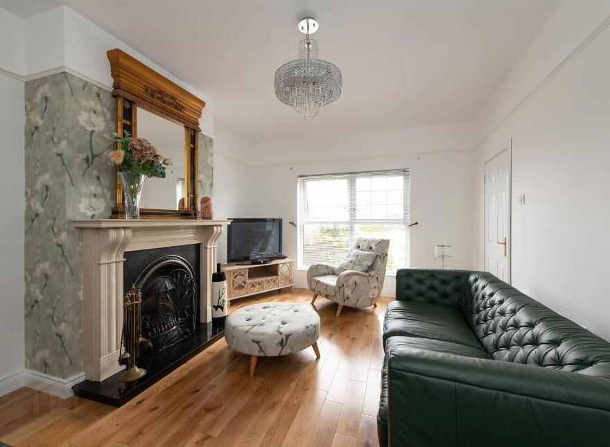 63 Oakwood Avenue, Carryduff, Belfast, BT8 8SW