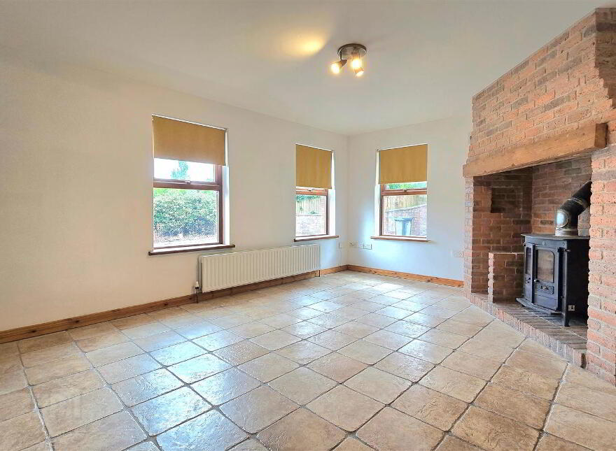 40 Crea Road, Randalstown, BT41 3DX