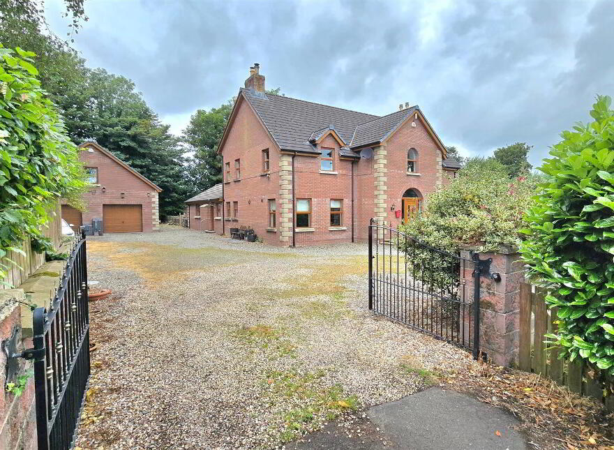 40 Crea Road, Randalstown, BT41 3DX