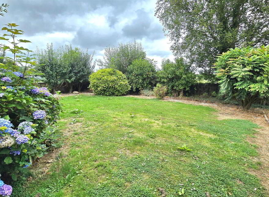 40 Crea Road, Randalstown, BT41 3DX