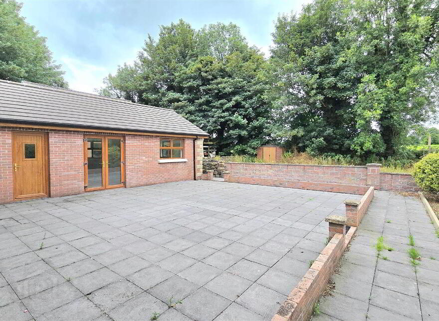 40 Crea Road, Randalstown, BT41 3DX