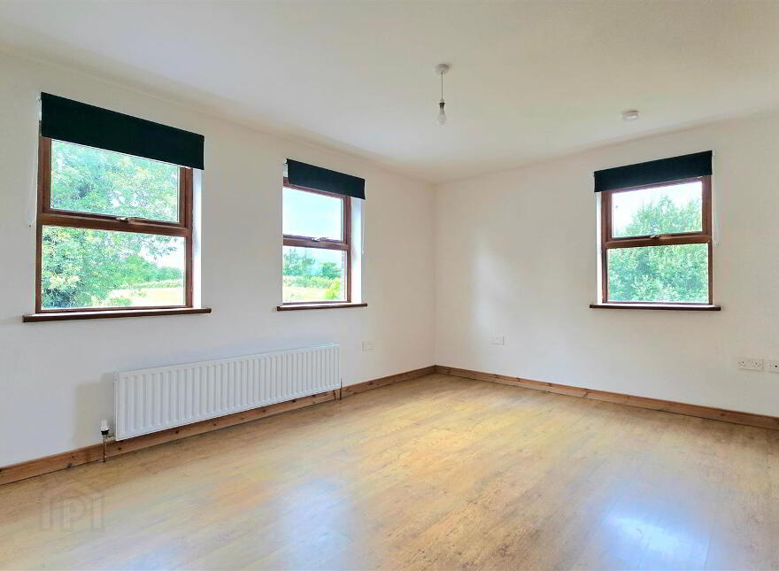 40 Crea Road, Randalstown, BT41 3DX