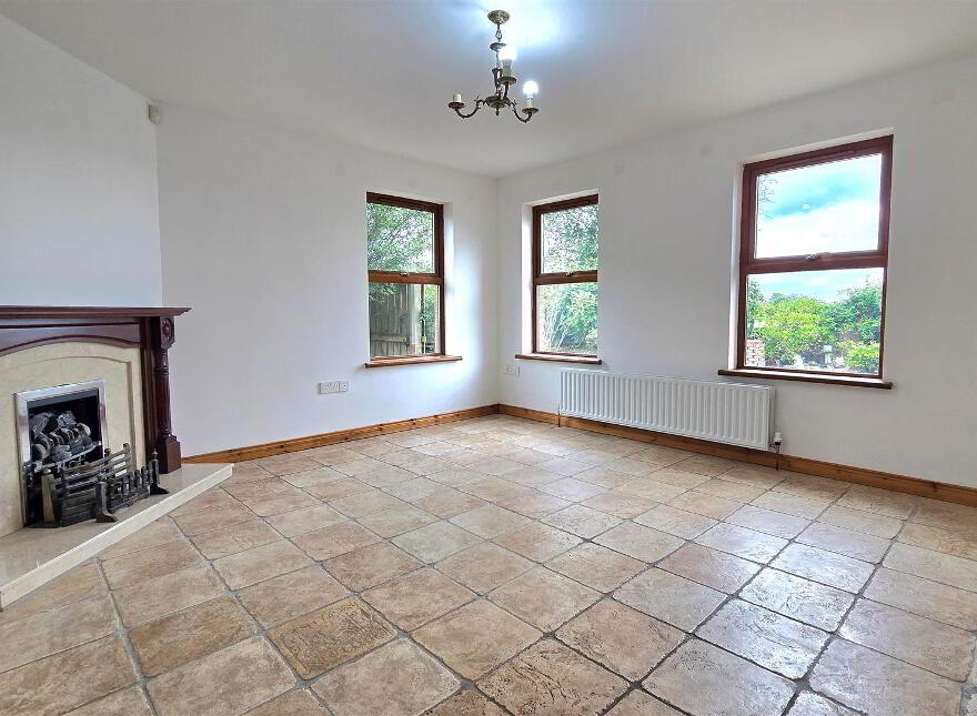 40 Crea Road, Randalstown, BT41 3DX