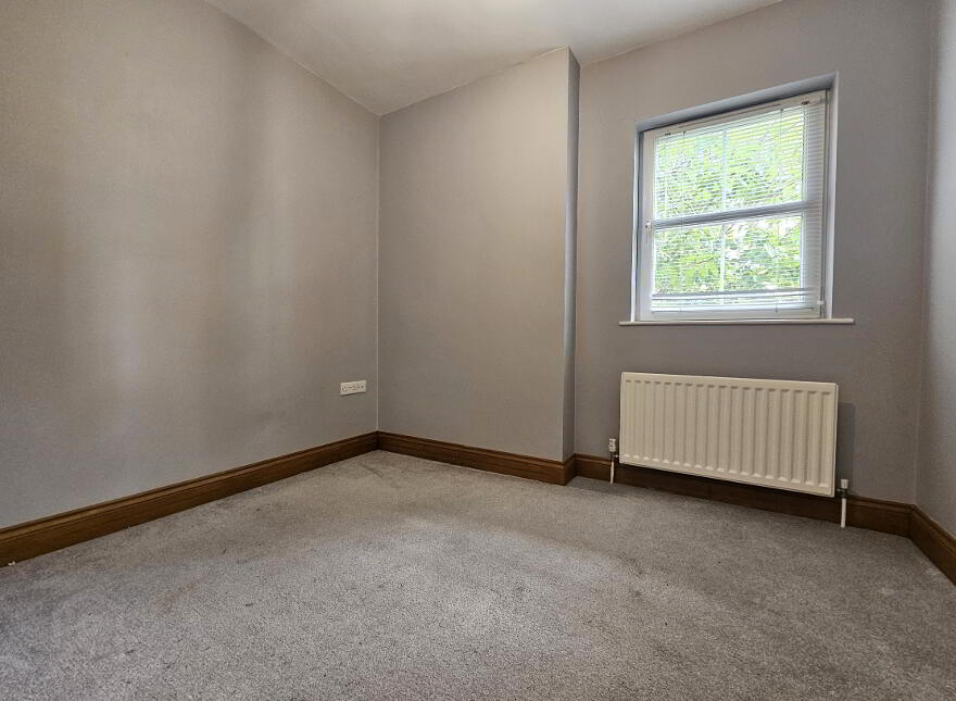 4 Ashrose, 42 Oriel Road, Antrim, BT41 4HP