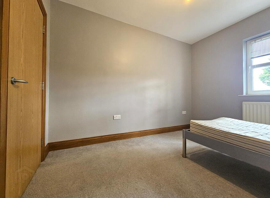 4 Ashrose, 42 Oriel Road, Antrim, BT41 4HP