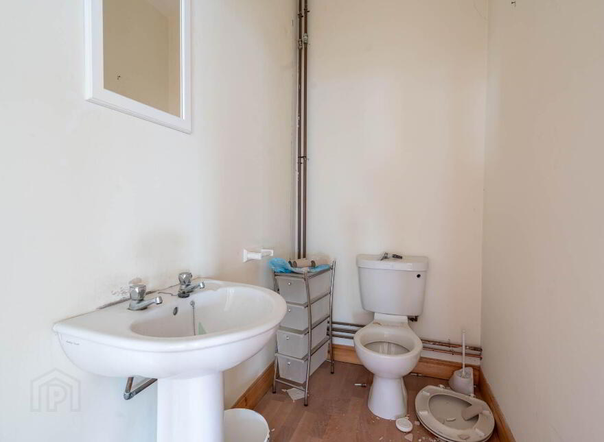 First Floor Unit, McKendrick Place, Pearse Road, Letterkenny, F92XRC3