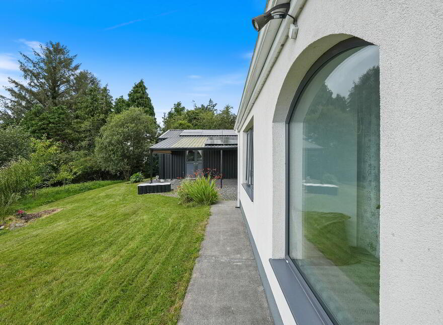 Tumgesh, Swinford, F12HH57