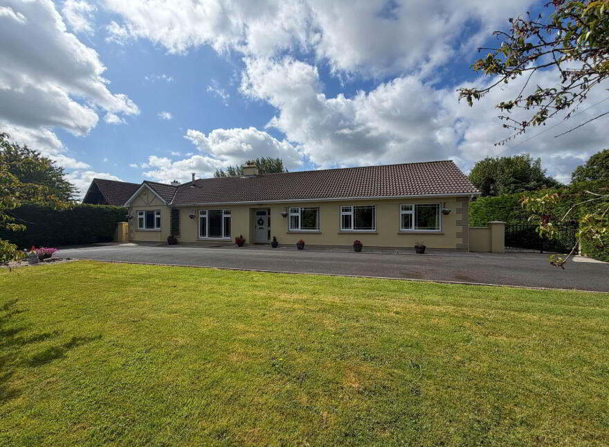 Maidenhall, Effin, Kilmallock, V35CD54