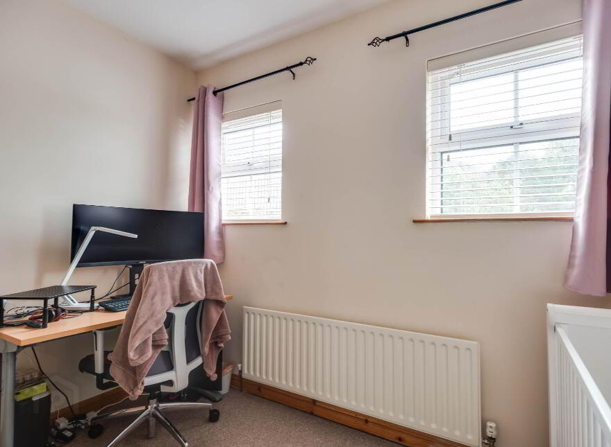11 Killyveagh View, Enniskillen, BT74 8FN