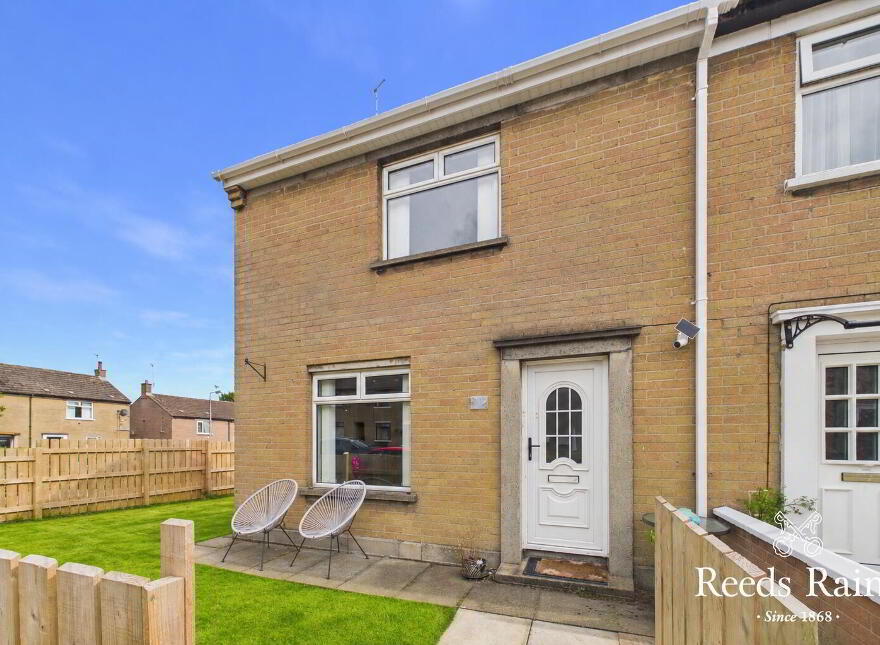 10 Spelga Place, Newtownards, BT23 4ND photo