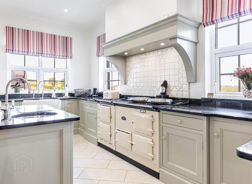 The Oaks, 23 Oakhill Road, Dromore, BT25 1PF