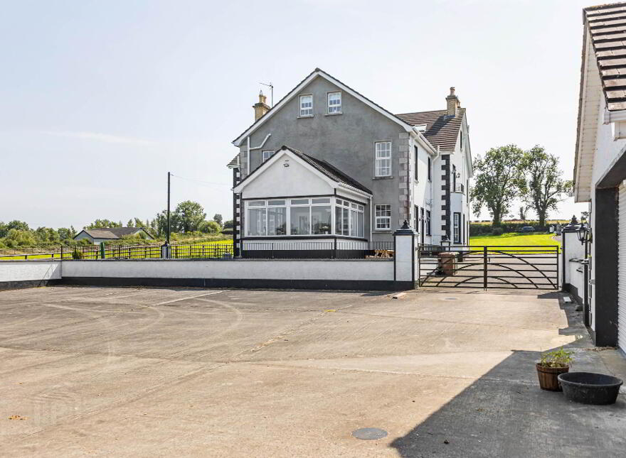 The Oaks, 23 Oakhill Road, Dromore, BT25 1PF