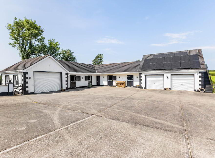 The Oaks, 23 Oakhill Road, Dromore, BT25 1PF