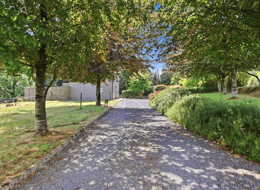 Rahyvira, Donohill, E34WY00