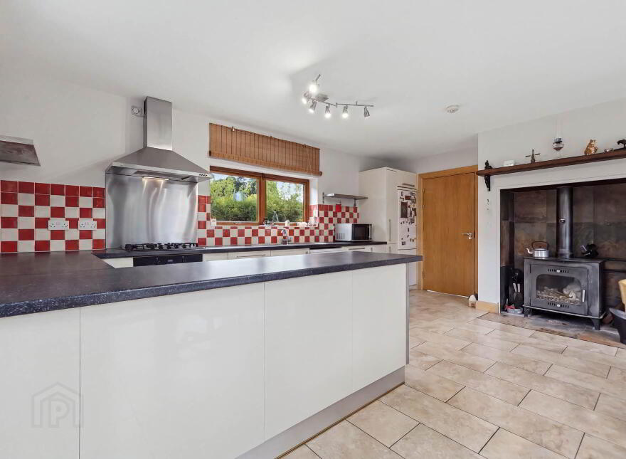 Rahyvira, Donohill, E34WY00