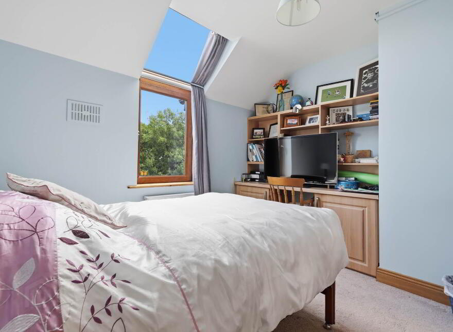 Rahyvira, Donohill, E34WY00