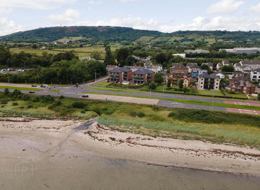 Apt 8, 1 The Tides, Carrickfergus, BT38 8GN