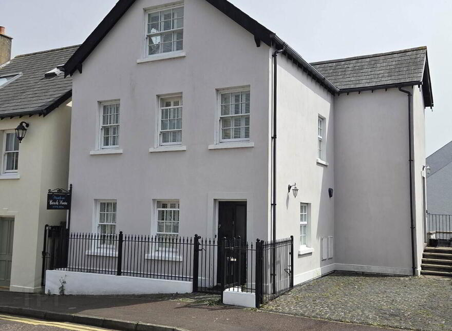 1e Strandview Road, Ballycastle, BT54 6BU