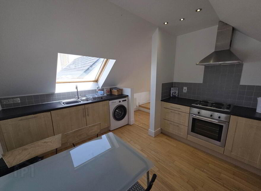 1f Strandview Road, Ballycastle, BT54 6BU