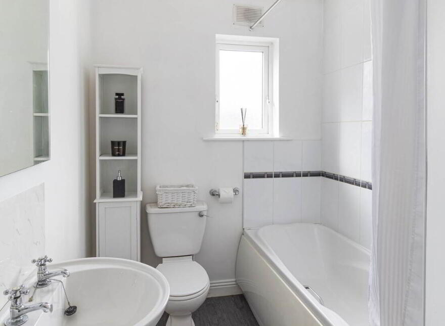33 Laganara View, Kentstown, C15N8W9