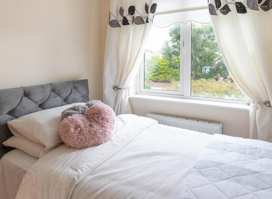 33 Laganara View, Kentstown, C15N8W9